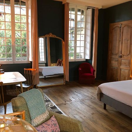 La Maison Aux Murs Anciens Et Ses Chambres Tarbes Esterno foto