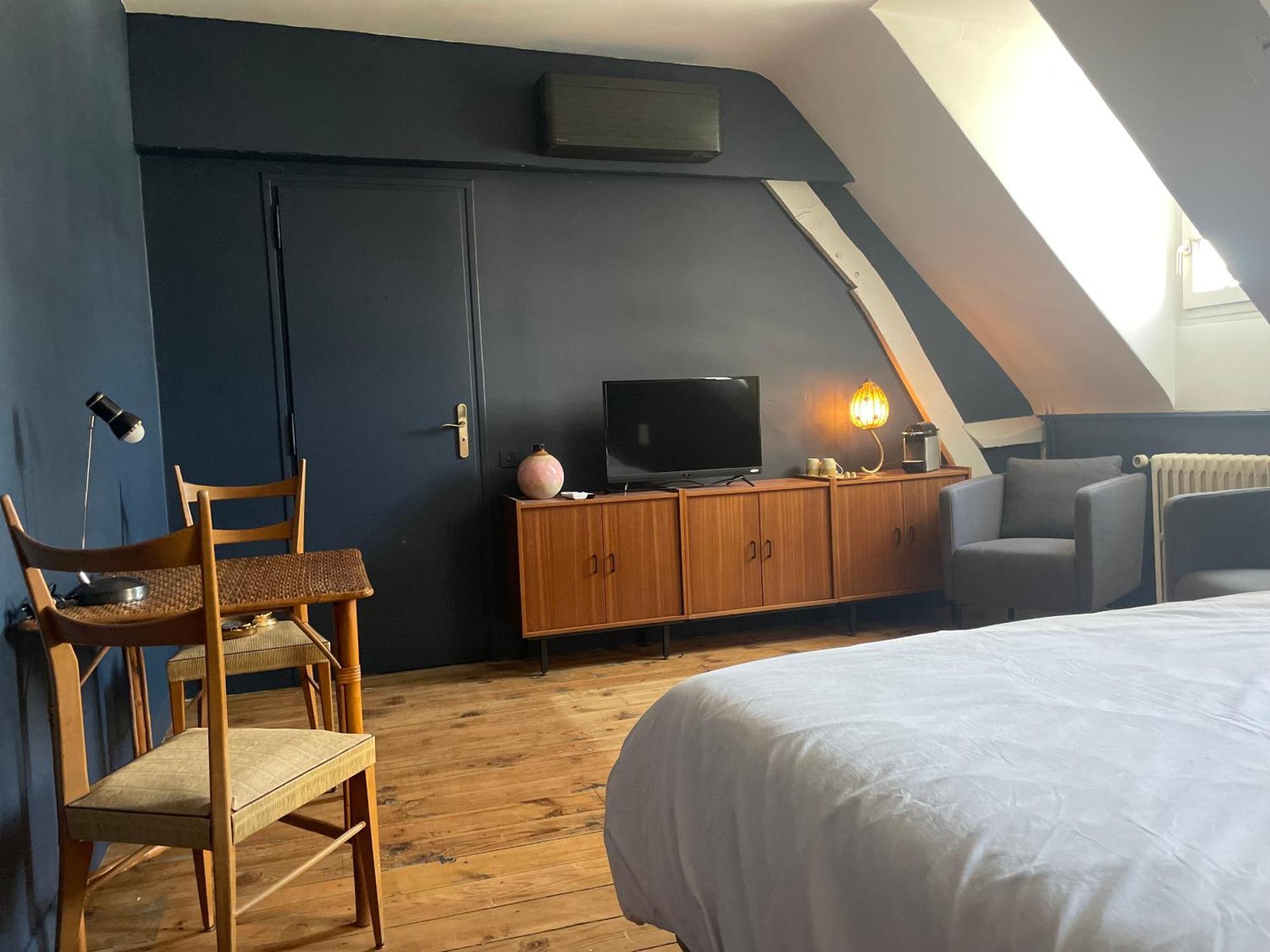 La Maison Aux Murs Anciens Et Ses Chambres Tarbes Esterno foto